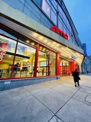 AMC Kips Bay 15 by null