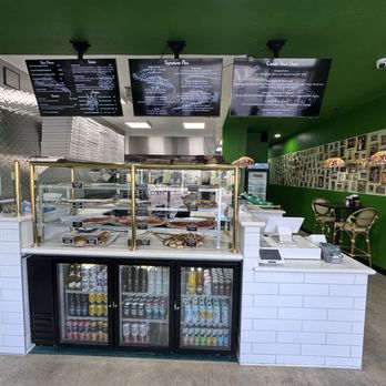 Little Sisters Pizza - Inside of the restaurant - Pizza Near Me - San Diego, California Little Sisters Pizza - Inside of the restaurant - Pizza Near Me - San Diego, California