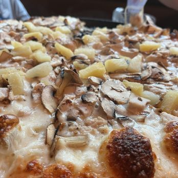Rick's New York Style Pizza - Chicken mushroom and pineapple pizza - Pizza Near Me - Lodi, California Rick's New York Style Pizza - Chicken mushroom and pineapple pizza - Pizza Near Me - Lodi, California
