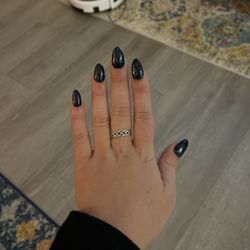 Queen’s Nails Hair and Skincare