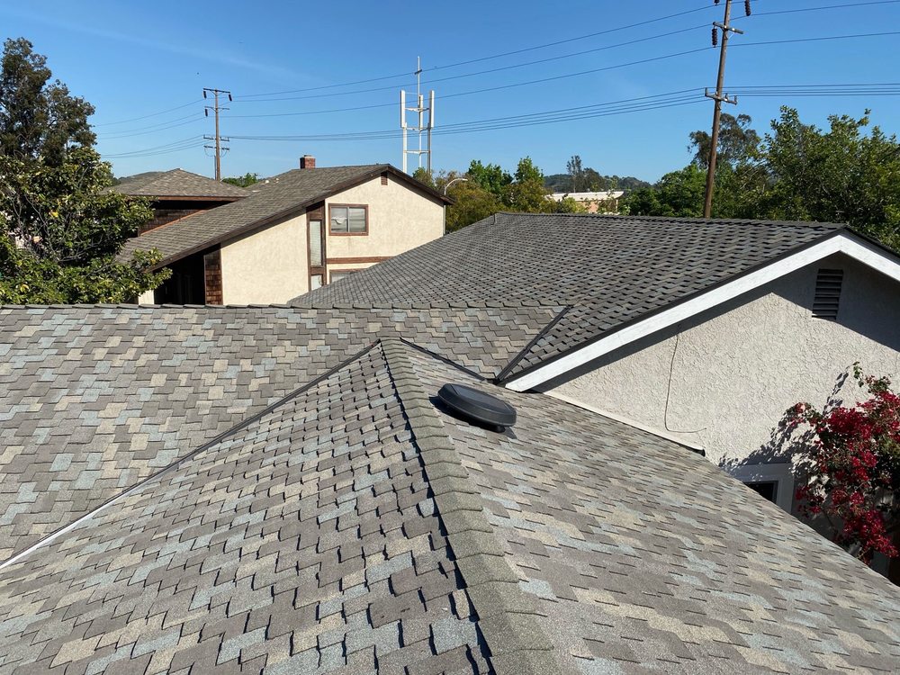 Slide of Markeasy Roofing