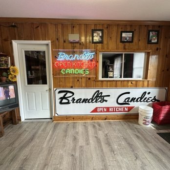 Jeff’s Candy Shop - Nice nod to previous candy shop! - Candy Stores Near Me - Willoughby, Ohio Jeff’s Candy Shop - Nice nod to previous candy shop! - Candy Stores Near Me - Willoughby, Ohio