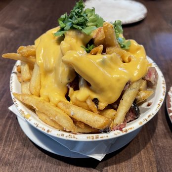 The Refuge - Goofy Fries - Burgers Near Me - San Mateo, California