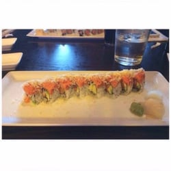 Eastern Gourmet - Carnation Roll