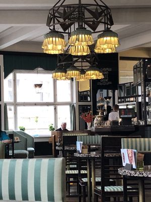 Grand Café Orient by null