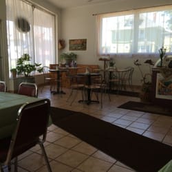 Morningstar Greek American Restaurant - Part of the dining room