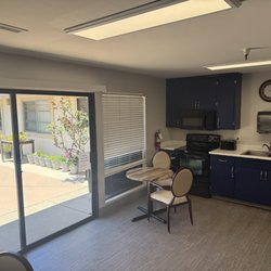 Pacific Coast Manor - Cute room to hang out in near the patio.