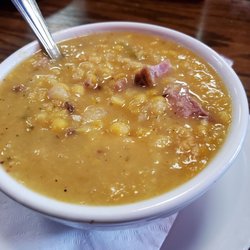 Chuggy's Tap & Grill - Split pea & ham soup