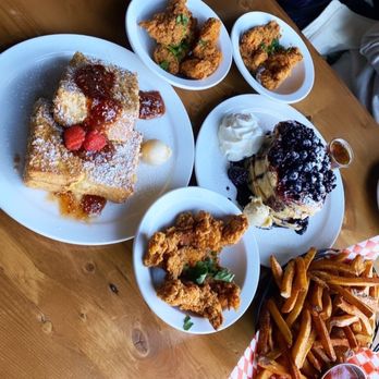 School Restaurant - Fried chicken. French toast. Fries. Blurry pancakes. - Bakeries Near Me - Toronto, Ontario School Restaurant - Fried chicken. French toast. Fries. Blurry pancakes. - Bakeries Near Me - Toronto, Ontario