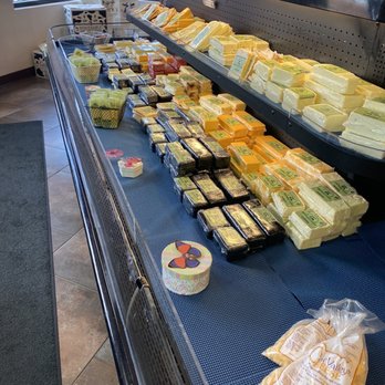 Carr Valley Cheese - Choices - Cheese Shops Near Me - Wisconsin Dells, Wisconsin Carr Valley Cheese - Choices - Cheese Shops Near Me - Wisconsin Dells, Wisconsin
