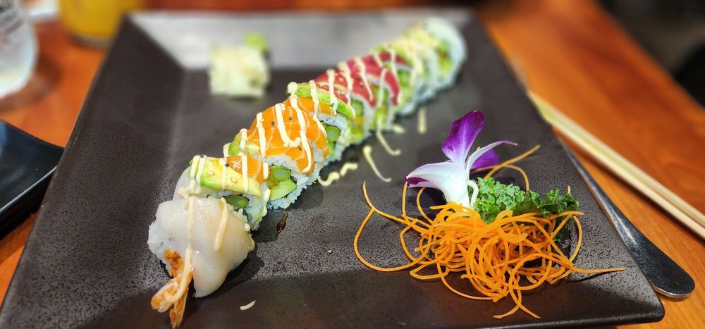 Food from KUB KAO Thai & Sushi