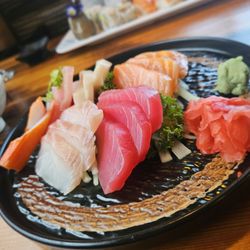 Nigori Gourmet & Sushi bar - Sashimi Dinner