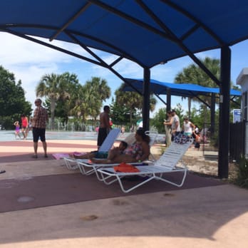 P Phillips Community Park - This is not a resort pool or even a hotel pool??WTF!!! - Dog Parks Near Me - Orlando, Florida