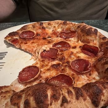 Stonefire Grill - Personal 7 Inch Pepperoni Pizza - American Near Me - Pasadena, California