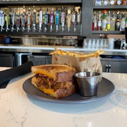 46 North Pints & Provisions