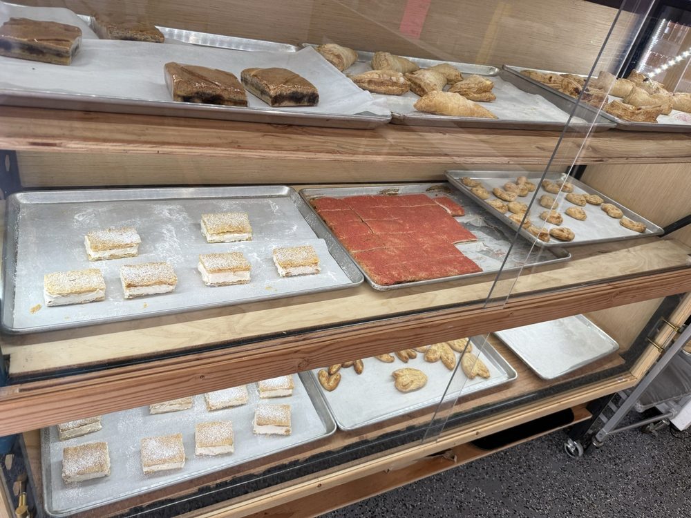 El Boqueron Restaurant and Bakery