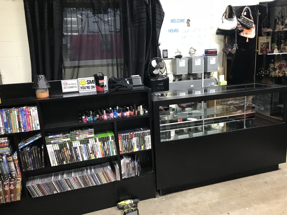 RUBBER CITY THRIFT Updated July 2024 30 Photos 942 Sawyer Ave