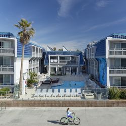 The Wayfarer San Diego - Overlooking Pacific Beach Boardwalk