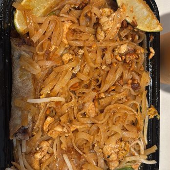 Sticky Mango - Chicken Pad Thai - Thai Near Me - Rancho Cucamonga, California Sticky Mango - Chicken Pad Thai - Thai Near Me - Rancho Cucamonga, California