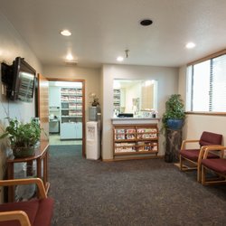 Eric Grove, DDS & Homer Kendall, DMD - Reception Area