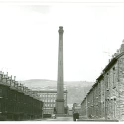 Roberts Park - Whats that car bottom left?