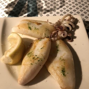 Vinitus - Grilled squid - Tapas Bars Near Me - Barcelona, B Vinitus - Grilled squid - Tapas Bars Near Me - Barcelona, B