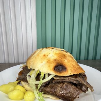 Doner Palace - Beef Döner Wrap Or Sandwich - Turkish Near Me - Toronto, Ontario Doner Palace - Beef Döner Wrap Or Sandwich - Turkish Near Me - Toronto, Ontario