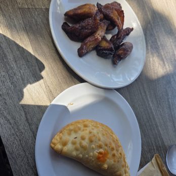 El Pub - The best chicken empanadas on the Little Havana strip - Cuban Near Me - Miami, Florida