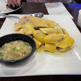 Happy Bee Kitchen - Chinese Near Me - Artesia, California Happy Bee Kitchen - Chinese Near Me - Artesia, California