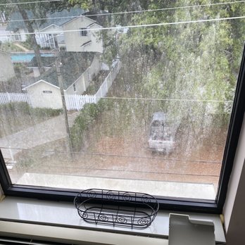 Saint Simons Inn By The Lighthouse - Dirty window - Hotels Near Me - Saint Simons Island, Georgia Saint Simons Inn By The Lighthouse - Dirty window - Hotels Near Me - Saint Simons Island, Georgia