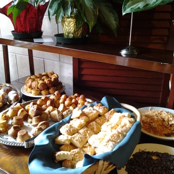 Bibas Courtyard Grill - Pastry table - American Near Me - Honolulu, Hawaii Bibas Courtyard Grill - Pastry table - American Near Me - Honolulu, Hawaii