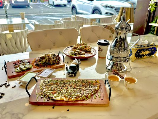 Qahwah & chapati Yemeni coffee - قهوة و چباتي by null