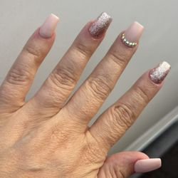 Glam Hair & Nail Crafters