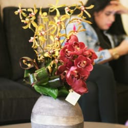 Vivio Flower Gallery - Office Arrangements