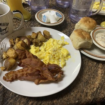 Chuck Wagon Restaurant - Bacon, scrambled eggs, American coffee, house potatoes (not my favorite) biscuits and gravy(best part) - American Near Me - Miami, Florida