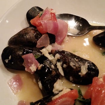 Bonefish Grill - Mussels Josephine .. Wonder who made  up the recepie. Definitely not good idea .. - Seafood Near Me - Kissimmee, Florida