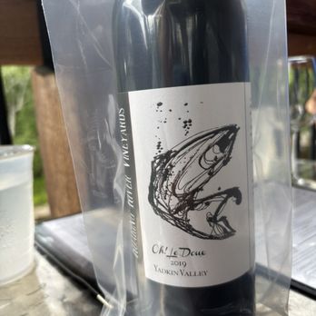 Roaring River Vineyards - The best wine 10/10 Oh Le Deux - Wineries Near Me - Traphill, North Carolina