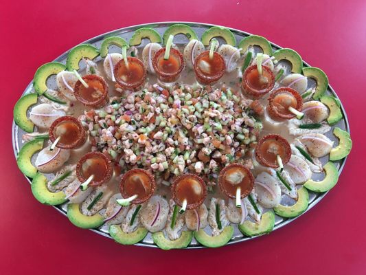 Luizon Mariscos y Sushi by null