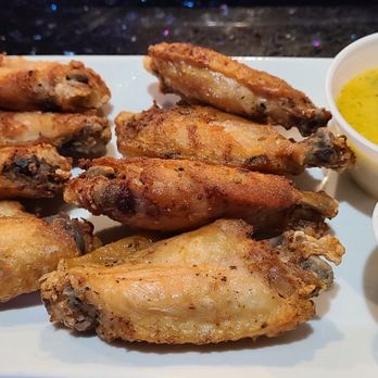 Fozzy's - Wings - Bars Near Me - Loves Park, Illinois