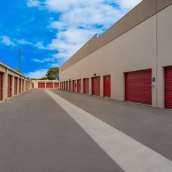 StorQuest Self Storage