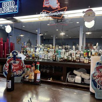Harbor Seafood & Oyster Bar - Seafood Near Me - Kenner, Louisiana