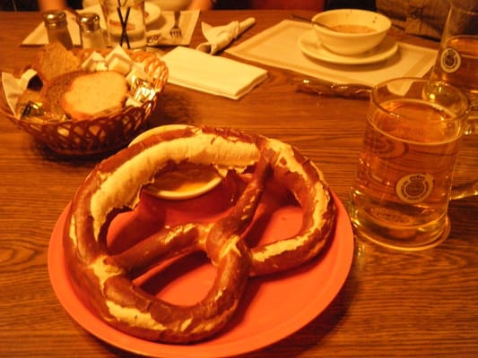 Resi's Bierstube by null