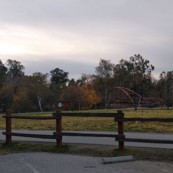 Vasona Lake County Park - Beautiful view during sunset hours - Parks Near Me - Los Gatos, California Vasona Lake County Park - Beautiful view during sunset hours - Parks Near Me - Los Gatos, California