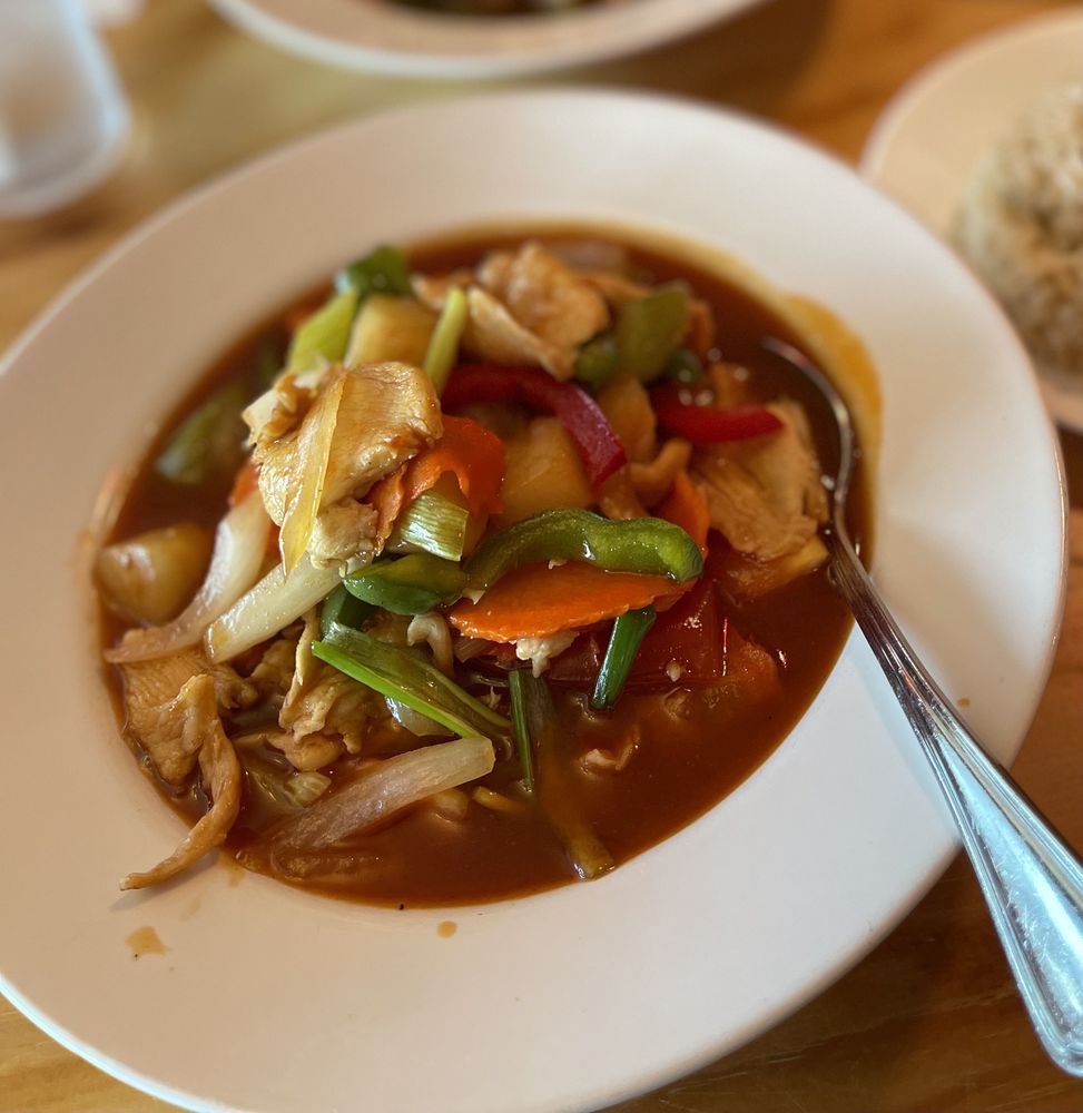 Food from Thai Thai Cuisine
