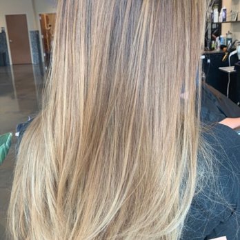 Spoleti Salon - Blow Dry/Out Services Near Me - Austin, Texas