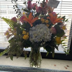 Gorgeous arrangement!