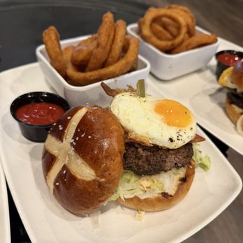 80/20 @ Kaelin's - Ribeye burger - Burgers Near Me - Louisville, Kentucky