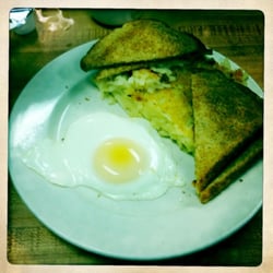 D&J Cafe - Basted egg