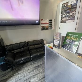 Car Care Auto Repair - Waiting area located inside office - Auto Repair Near Me - Van Nuys, California
