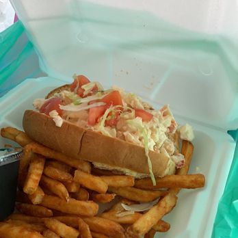Key Largo Conch House - Lobster Roll and Jumbo Stone crab plus a Spearfish Red Ale . - Seafood Near Me - Key Largo, Florida